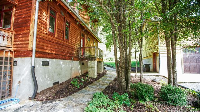 1048 S River Road, Sylva, NC 28779