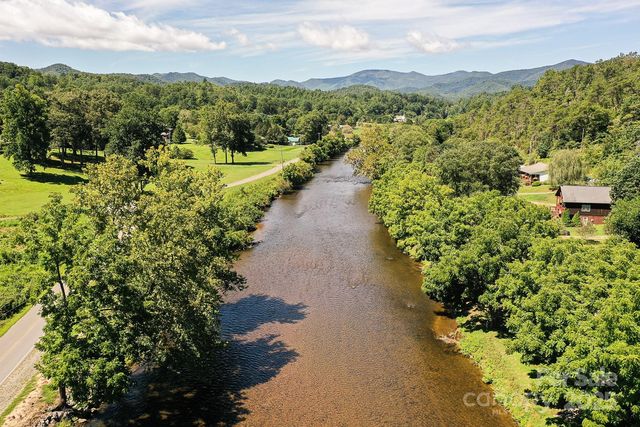 1048 S River Road, Sylva, NC 28779