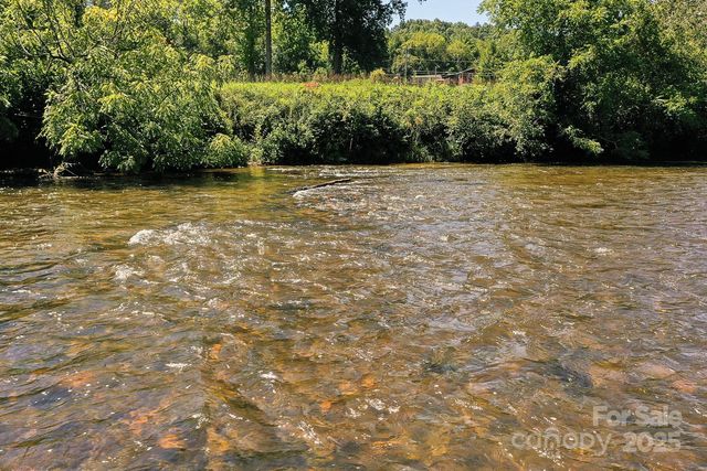 1048 S River Road, Sylva, NC 28779