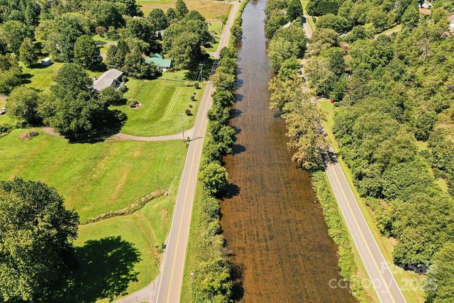 1048 S River Road, Sylva, NC 28779