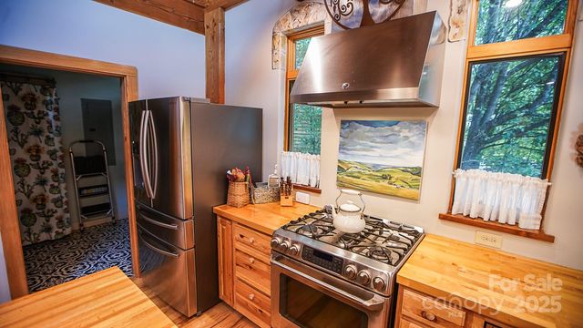 1048 S River Road, Sylva, NC 28779