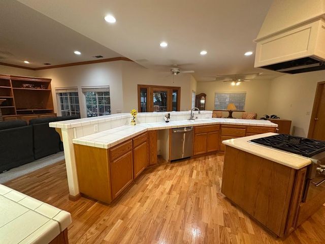 9130 Quail Lake Ct, Loomis, CA 95650