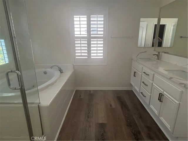 28900 Via Adelena, Valencia, CA 91354