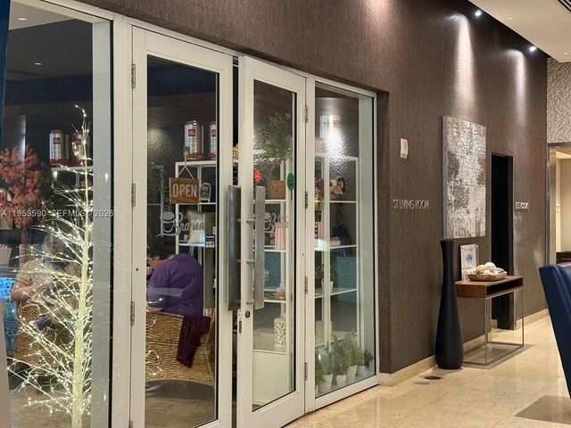 Brickell Cafe confidential, Miami, FL 33130