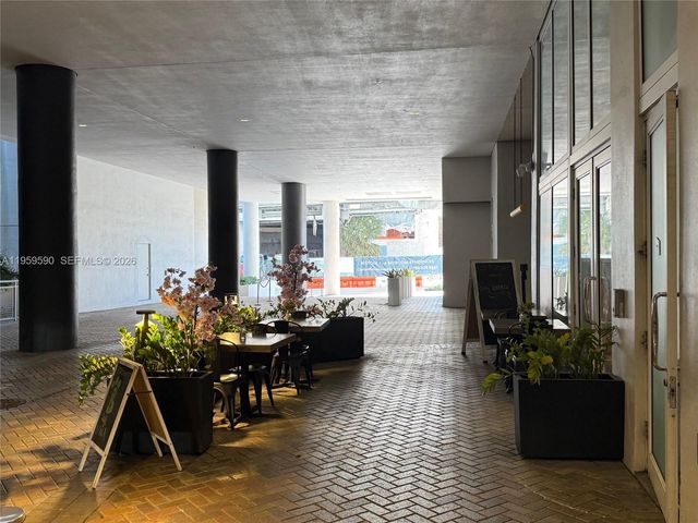 Brickell Cafe confidential, Miami, FL 33130