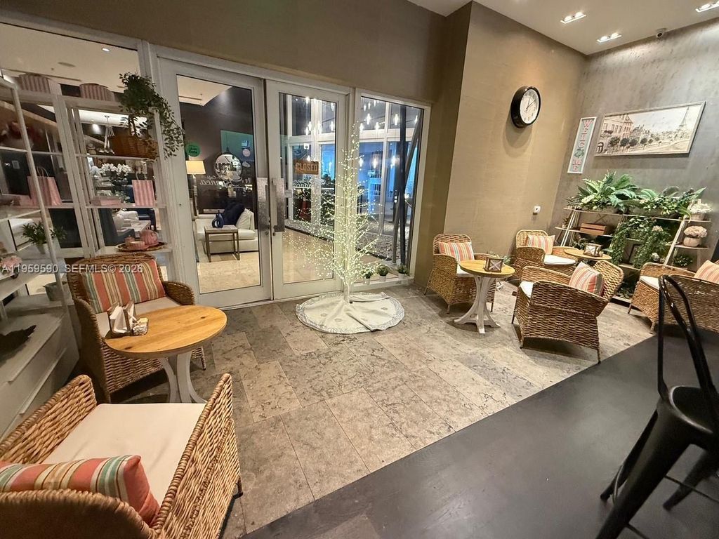 Brickell Cafe confidential, Miami, FL 33130