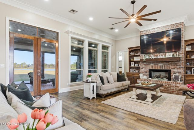 234 Cypress Bend Road, Scott, LA 70583