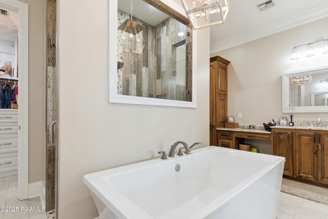 234 Cypress Bend Road, Scott, LA 70583