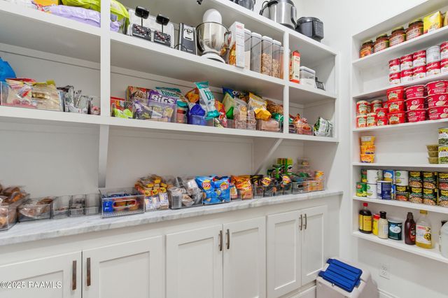 234 Cypress Bend Road, Scott, LA 70583