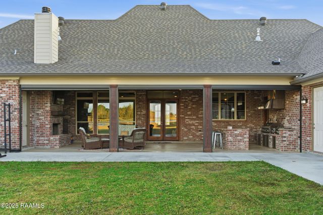 234 Cypress Bend Road, Scott, LA 70583