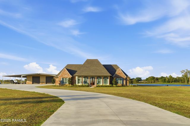 234 Cypress Bend Road, Scott, LA 70583