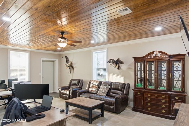 234 Cypress Bend Road, Scott, LA 70583