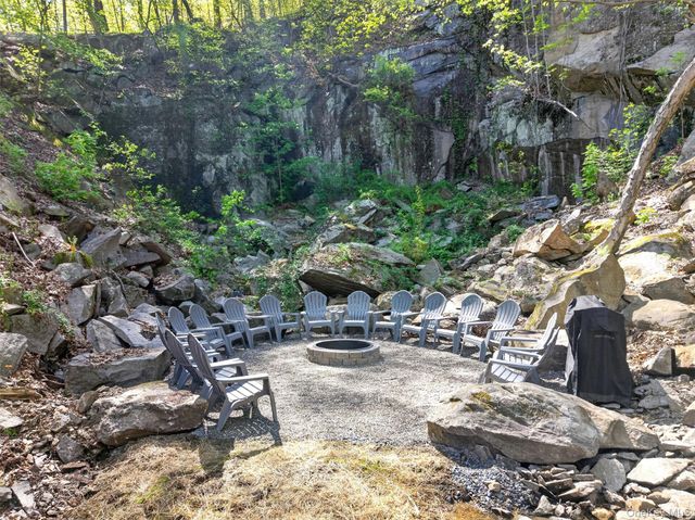 211 Little York Road, Warwick, NY 10990