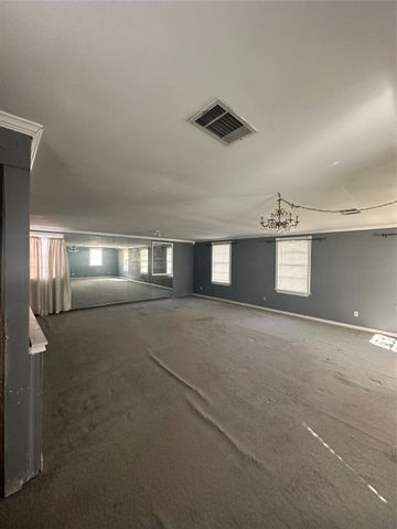 807 N Houston Street, Royse City, TX 75189