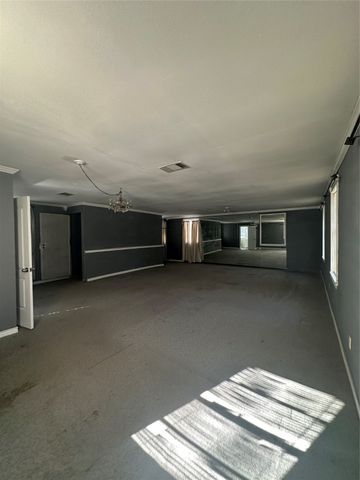 807 N Houston Street, Royse City, TX 75189