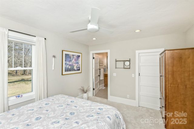 522 Calvert Road, Brevard, NC 28712