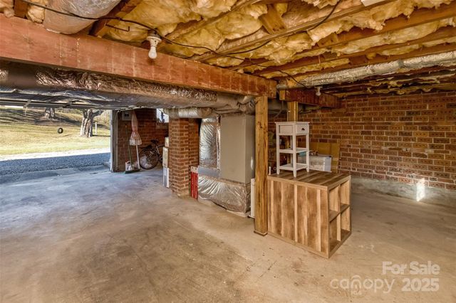 522 Calvert Road, Brevard, NC 28712