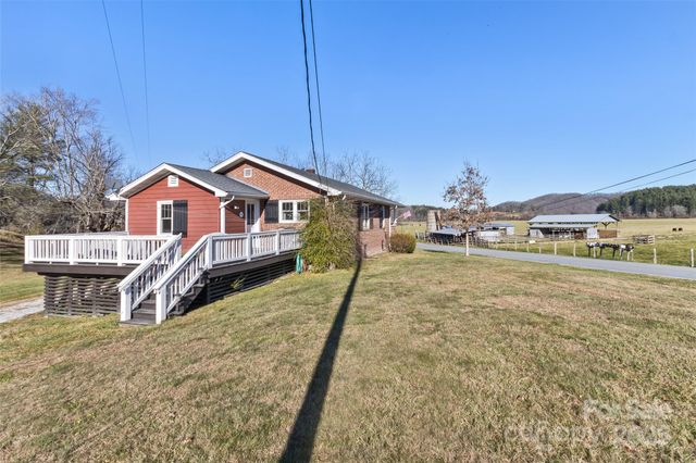 522 Calvert Road, Brevard, NC 28712