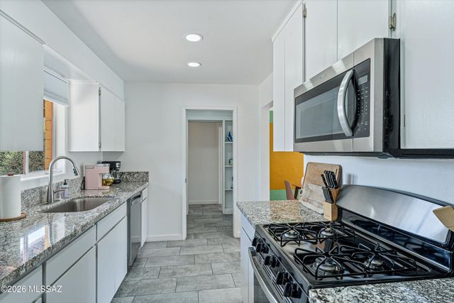 4435 E Timrod Street, Tucson, AZ 85711