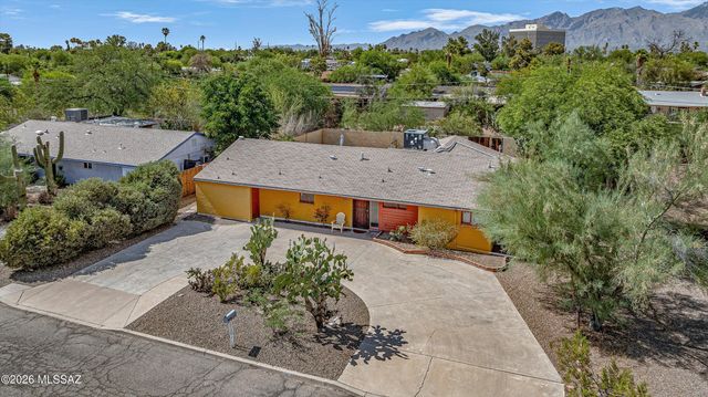 4435 E Timrod Street, Tucson, AZ 85711