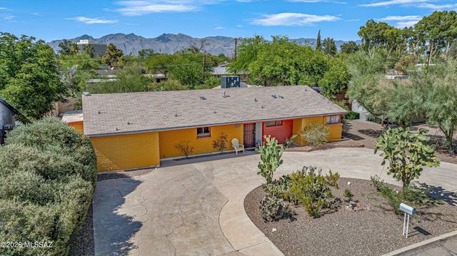4435 E Timrod Street, Tucson, AZ 85711