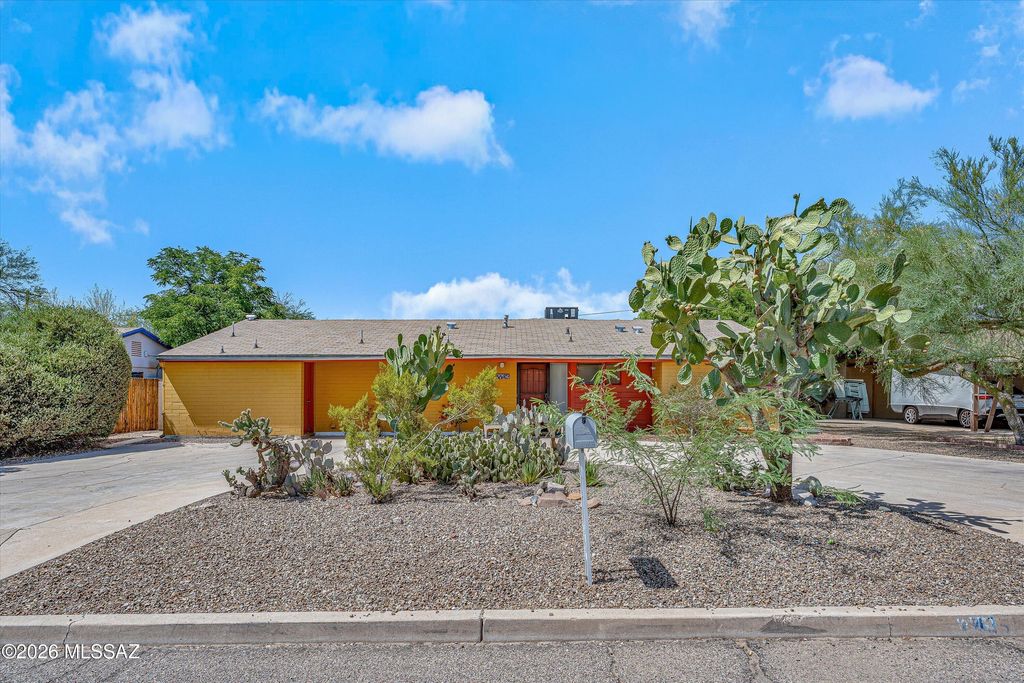 4435 E Timrod Street, Tucson, AZ 85711
