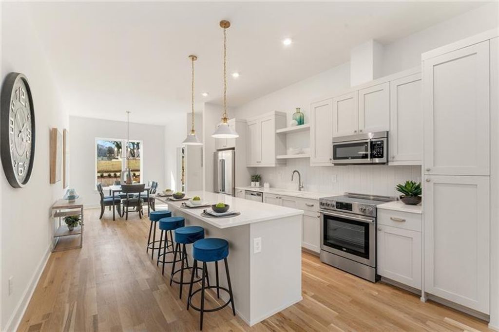 1237 Memorial Drive SE 405, Atlanta, GA 30316