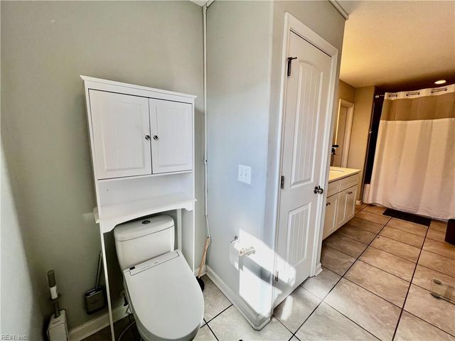 417 Dixie DR, Norfolk, VA 23505