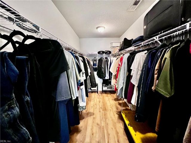 417 Dixie DR, Norfolk, VA 23505