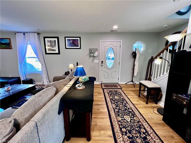 417 Dixie DR, Norfolk, VA 23505