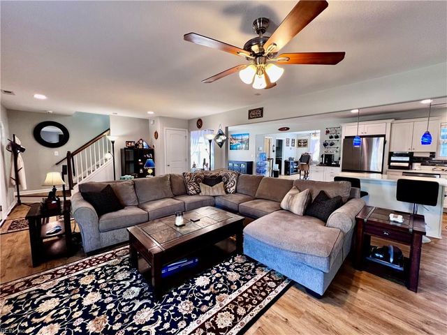 417 Dixie DR, Norfolk, VA 23505