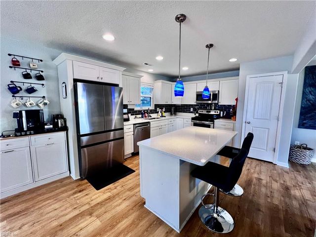 417 Dixie DR, Norfolk, VA 23505