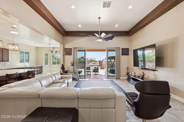 935 W Zebra Tail Court, Tucson, AZ 85755