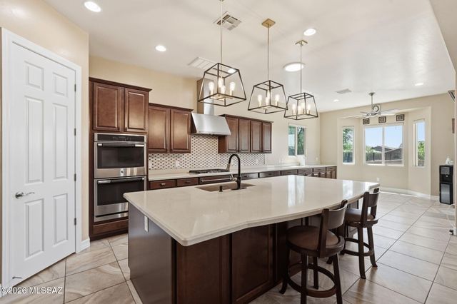 935 W Zebra Tail Court, Tucson, AZ 85755