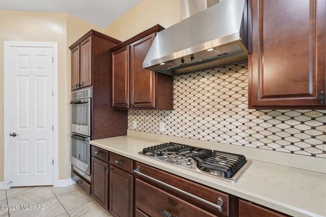 935 W Zebra Tail Court, Tucson, AZ 85755