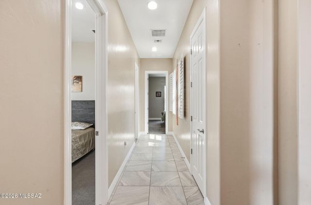 935 W Zebra Tail Court, Tucson, AZ 85755