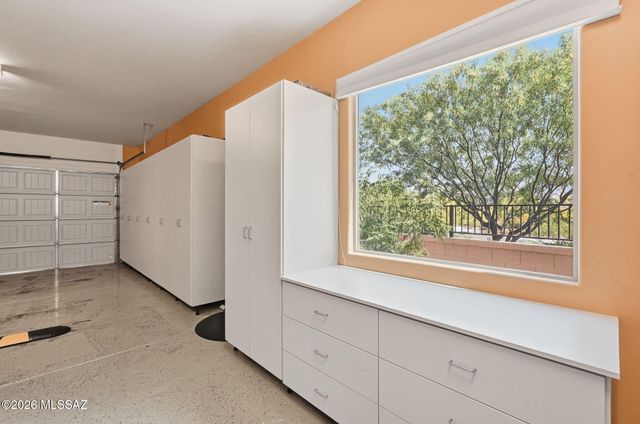 935 W Zebra Tail Court, Tucson, AZ 85755