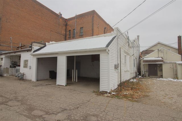 108 S Main Street, Plainwell, MI 49080