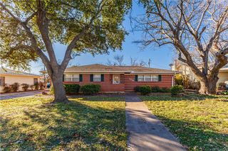 1312 W 3rd Street, Mcgregor, TX 76657