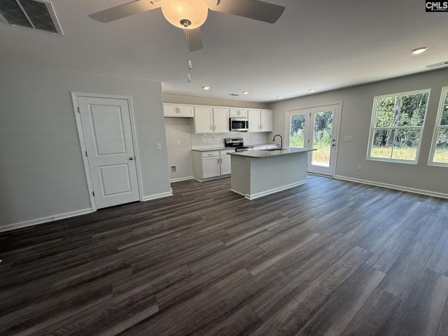 318 Tartan Road, Hopkins, SC 29061