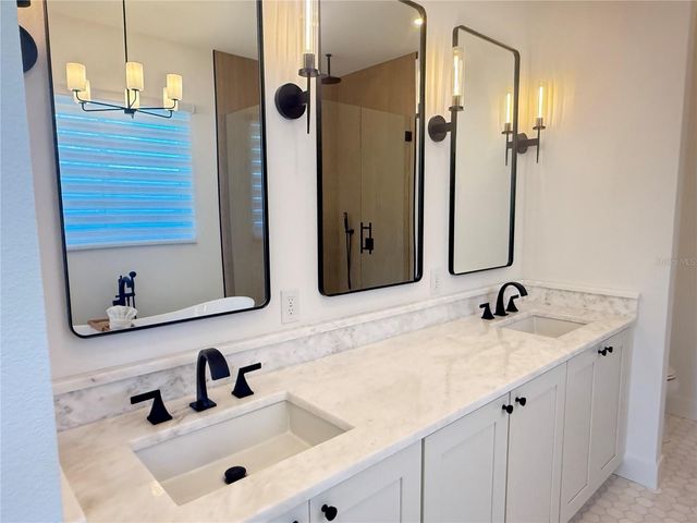 4584 17TH AVENUE N, St Petersburg, FL 33713