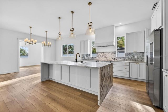 4584 17TH AVENUE N, St Petersburg, FL 33713