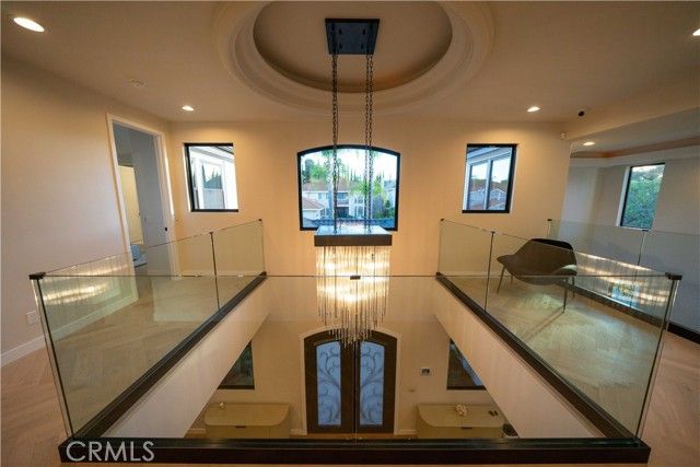 17437 Oak Creek Court, Encino (los Angeles), CA 91316