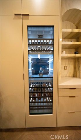 17437 Oak Creek Court, Encino (los Angeles), CA 91316