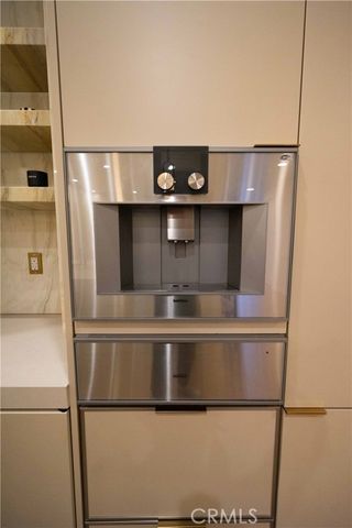 17437 Oak Creek Court, Encino (los Angeles), CA 91316