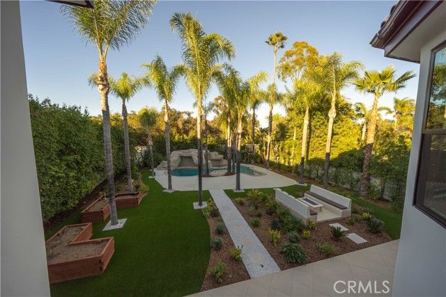 17437 Oak Creek Court, Encino (los Angeles), CA 91316