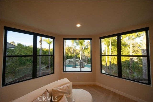 17437 Oak Creek Court, Encino (los Angeles), CA 91316