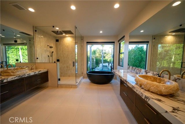 17437 Oak Creek Court, Encino (los Angeles), CA 91316