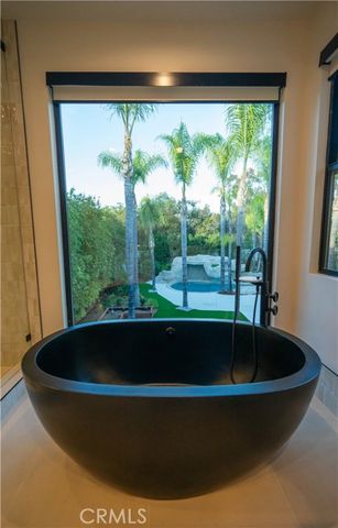 17437 Oak Creek Court, Encino (los Angeles), CA 91316