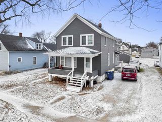 1322 S BROADWAY, Green Bay, WI 54304